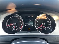 2015 Volkswagen Golf 1.8 TSI Highline | 2 Sets of Wheels Included!