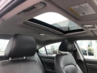 2018 Hyundai Elantra GLS | 2 Sets of Wheels