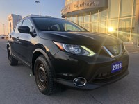 2018 Nissan Qashqai SL AWD | 2 Sets of Wheels Included!