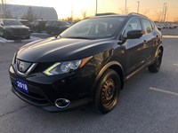 2018 Nissan Qashqai SL AWD | 2 Sets of Wheels Included!