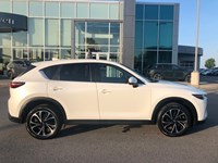 2022 Mazda CX-5 GS AWD | Comfort Package & Navigation