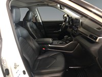 2022 Toyota Highlander XLE AWD - 2 Sets of Wheels Incl.