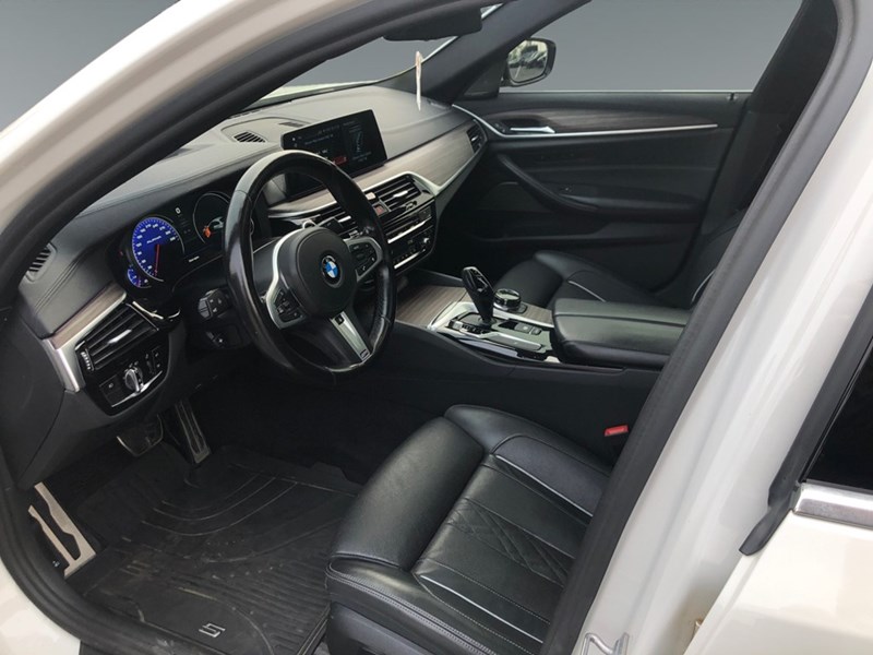 2017 BMW 530 4dr Sdn 530i xDrive AWD