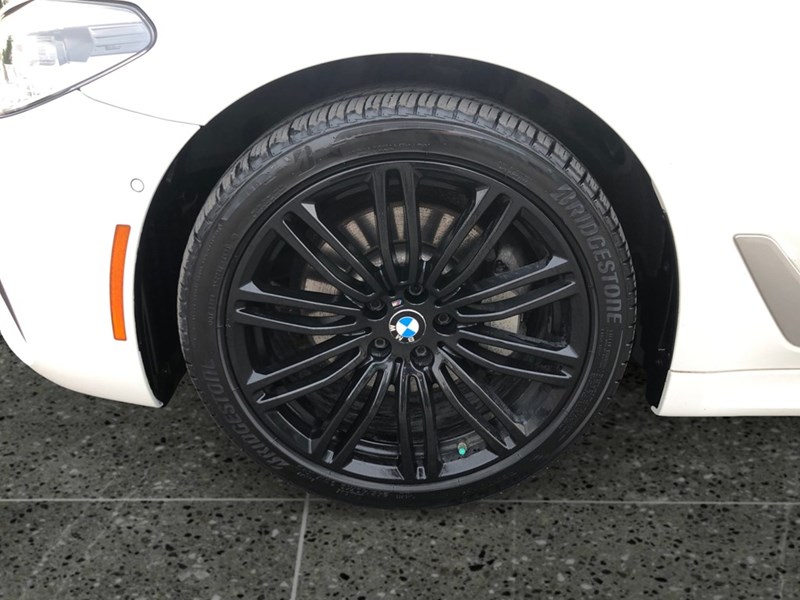 2017 BMW 530 4dr Sdn 530i xDrive AWD