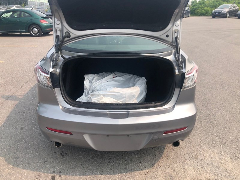2012  Mazda3 GT | Leather, Nav & 2 Sets of Wheels
