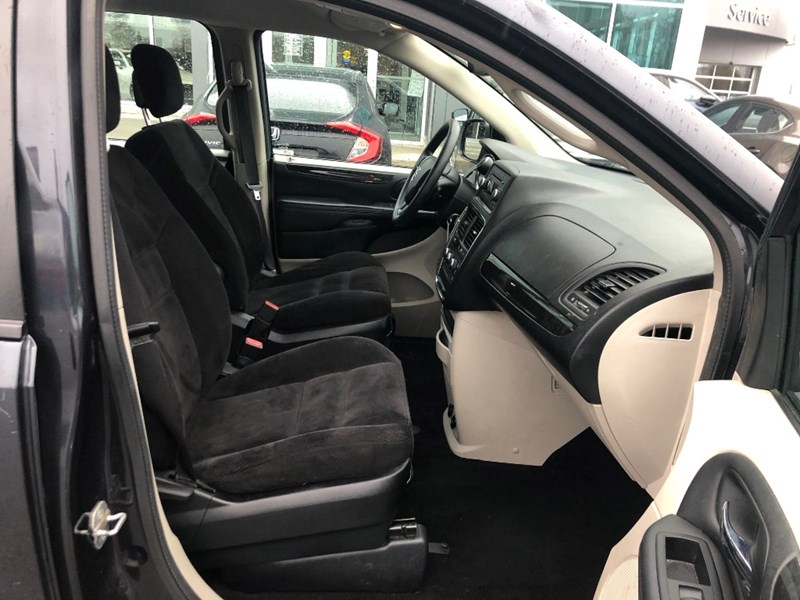 2014 Dodge Grand Caravan SE/CVP | 2 Sets of Wheels Included!