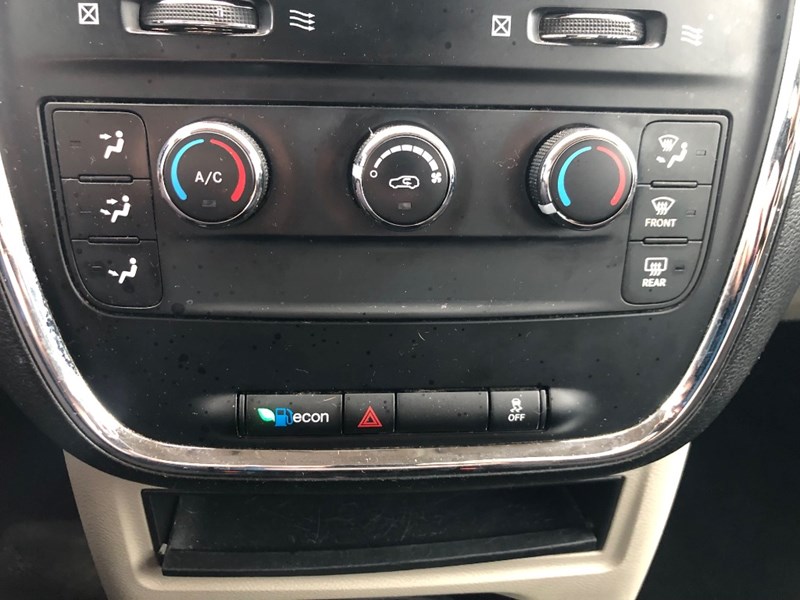 2014 Dodge Grand Caravan SE/CVP | 2 Sets of Wheels Included!