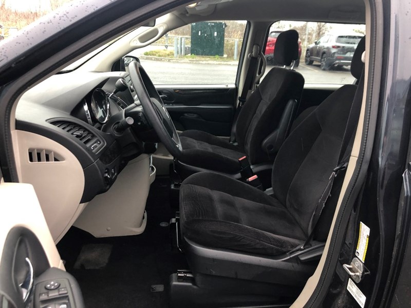 2014 Dodge Grand Caravan SE/CVP | 2 Sets of Wheels Included!