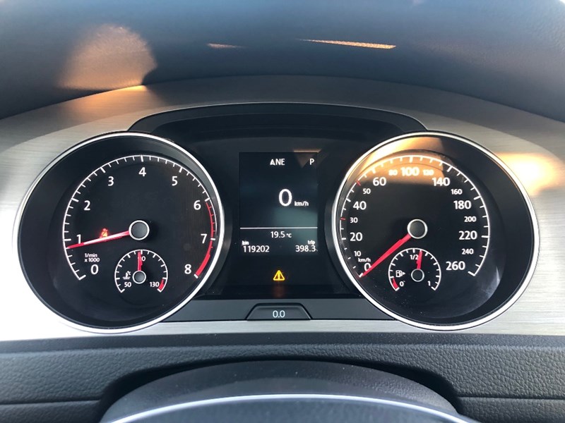 2015 Volkswagen Golf 1.8 TSI Highline | 2 Sets of Wheels Included!