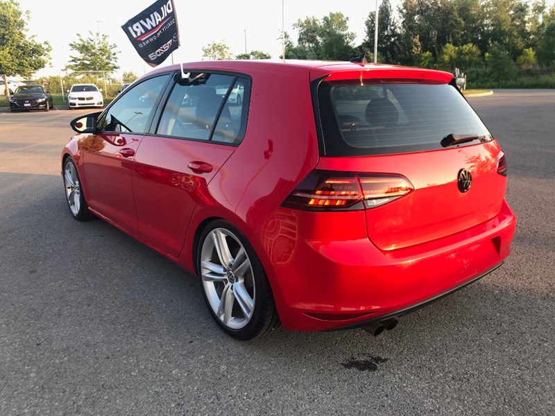 2015 Volkswagen Golf 1.8 TSI Highline | 2 Sets of Wheels Included!