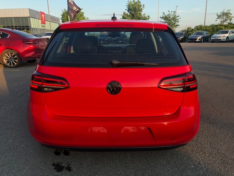 2015 Volkswagen Golf 1.8 TSI Highline | 2 Sets of Wheels Included!