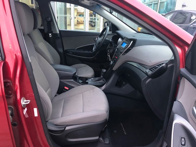 2016 Hyundai Santa Fe Sport w/ Hitch and Wiring