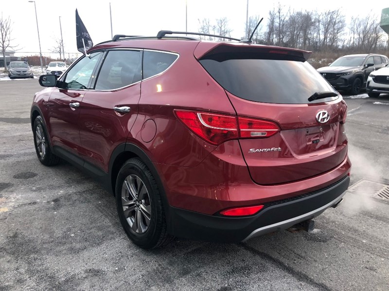 2016 Hyundai Santa Fe Sport w/ Hitch and Wiring