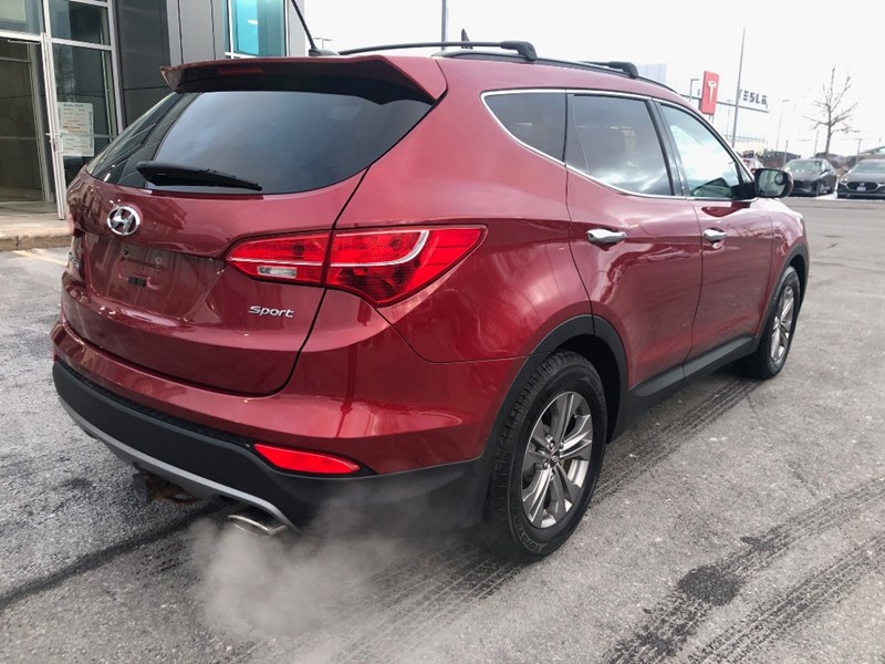 2016 Hyundai Santa Fe Sport w/ Hitch and Wiring