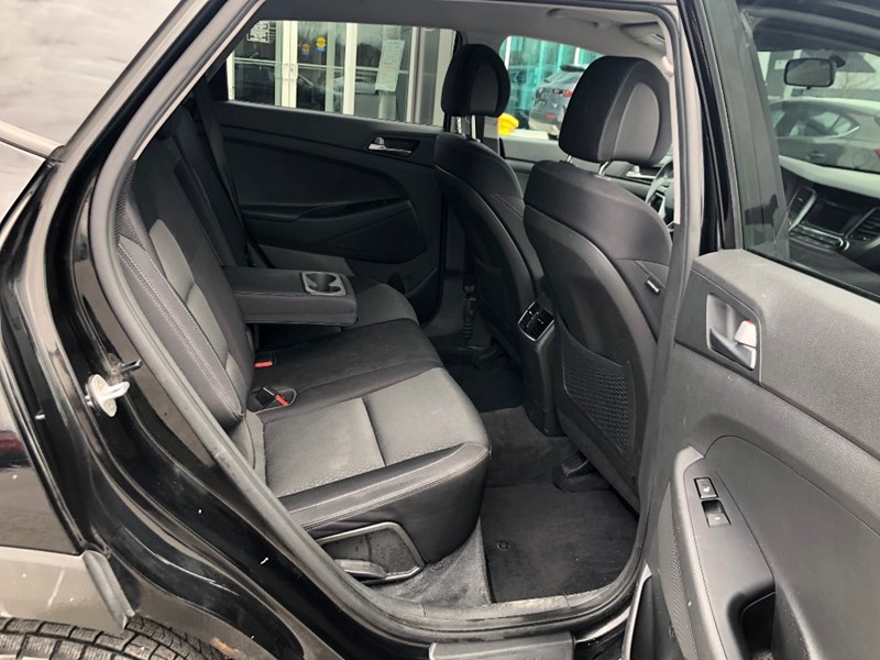 2016 Hyundai Tucson AWD 2.0L Premium | 2 Sets of Wheels Included!