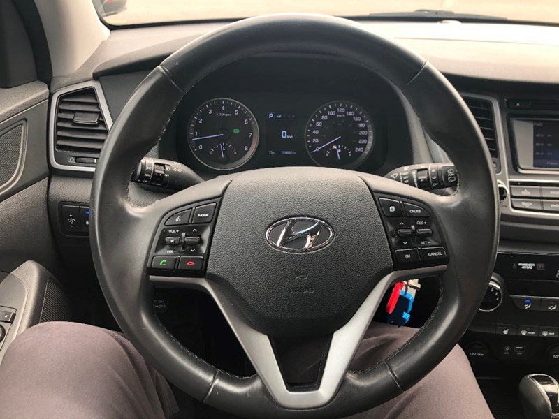 2016 Hyundai Tucson AWD 2.0L Premium | 2 Sets of Wheels Included!