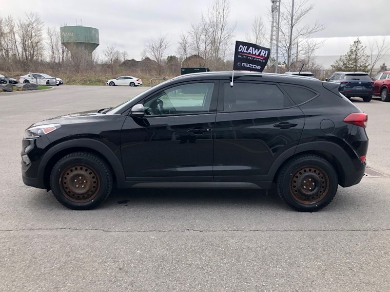 2016 Hyundai Tucson AWD 2.0L Premium | 2 Sets of Wheels Included!