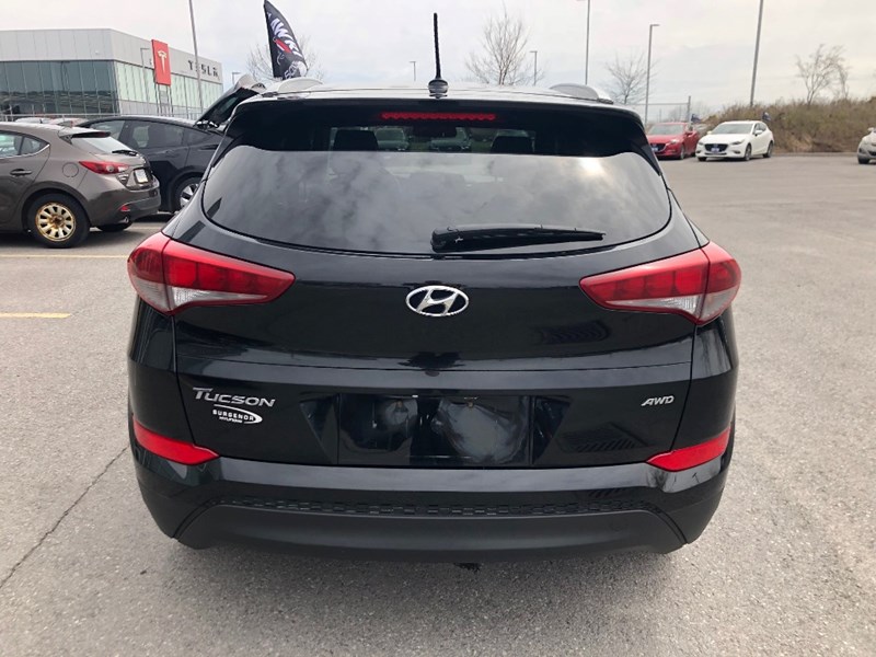 2016 Hyundai Tucson AWD 2.0L Premium | 2 Sets of Wheels Included!