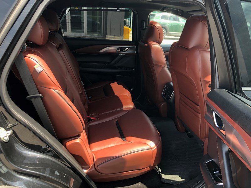 2018 Mazda CX-9 Signature AWD | 2 Sets of Wheels Included!