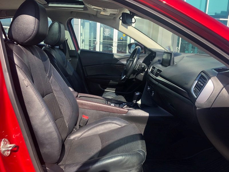 2018  Mazda3 Sport GT Premium | 2 Sets of Wheels Included!