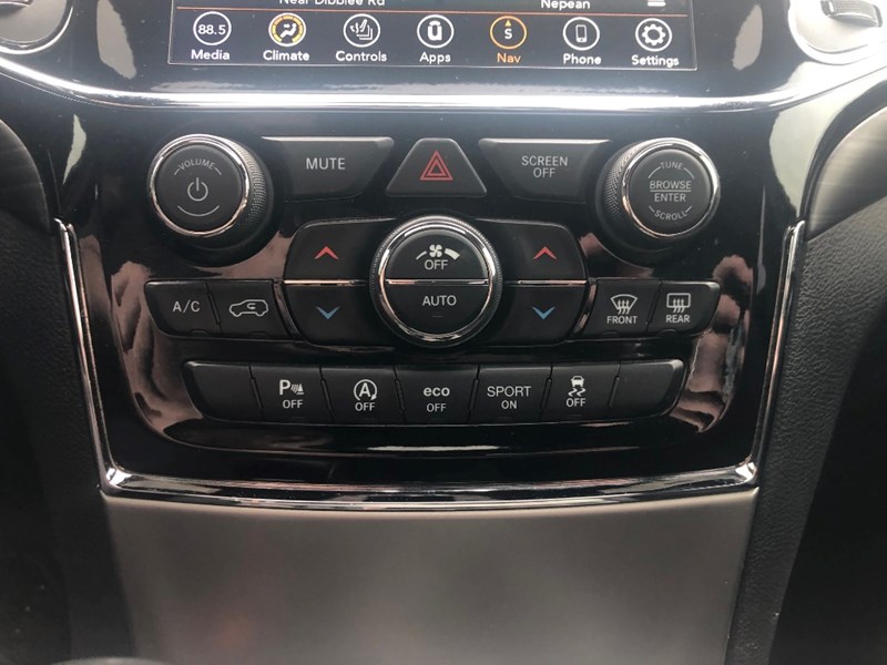 2019 Jeep Grand Cherokee Altitude 4X4 | Quadra–Trac II