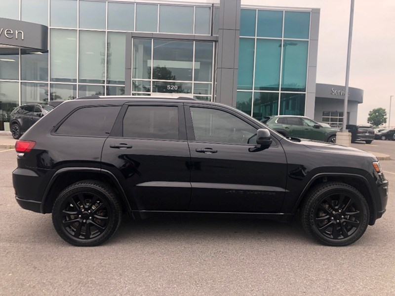2019 Jeep Grand Cherokee Altitude 4X4 | Quadra–Trac II