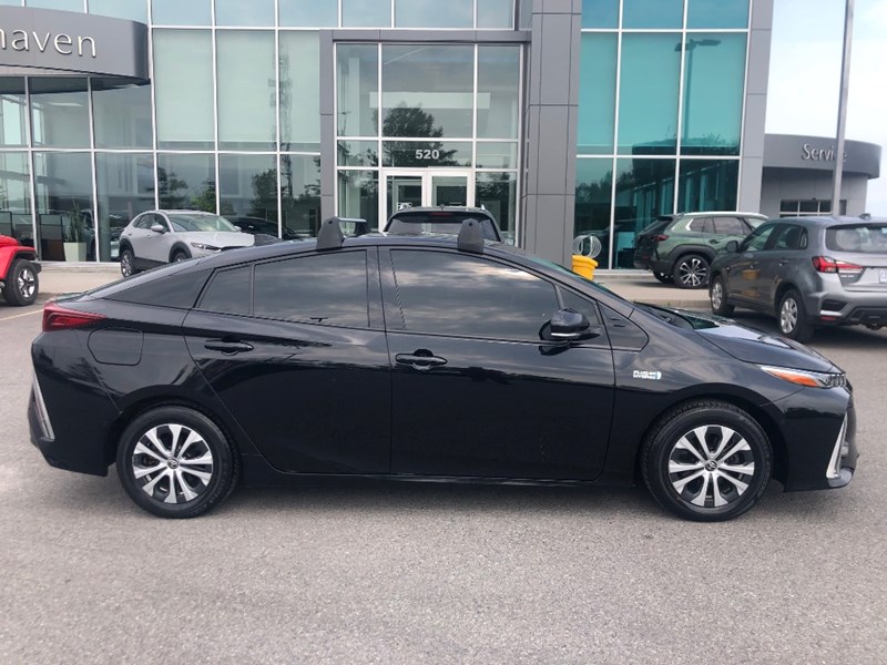 2020 Toyota Prius Prime Upgrade Auto | 2 Sets of Wheels Included!