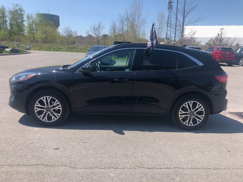 2021 Ford Escape SEL AWD | 2 Sets of Wheels Included!