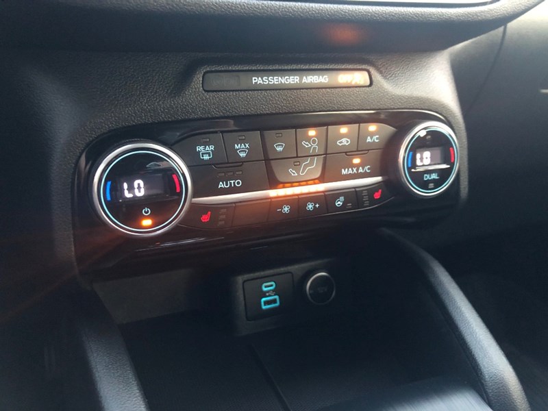 2021 Ford Escape SEL Hybrid AWD | 2 Sets of Wheels Included!
