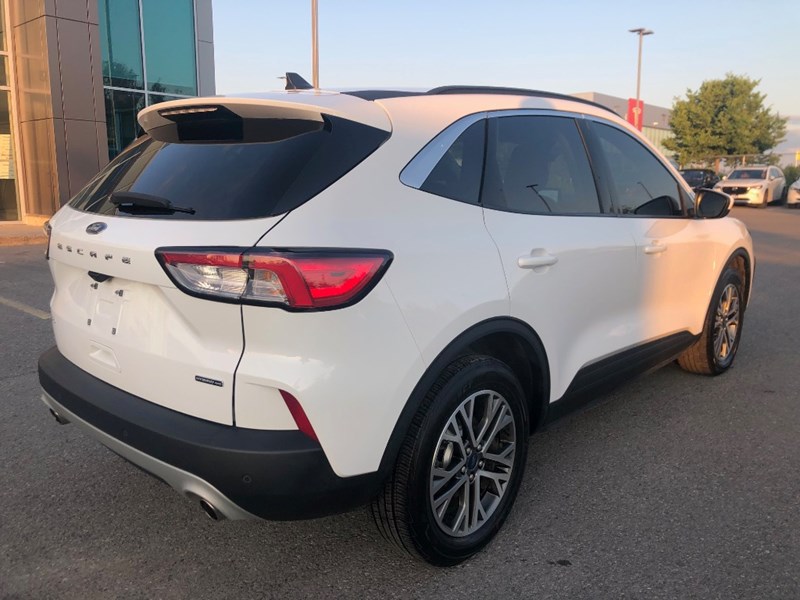 2021 Ford Escape SEL Hybrid AWD | 2 Sets of Wheels Included!