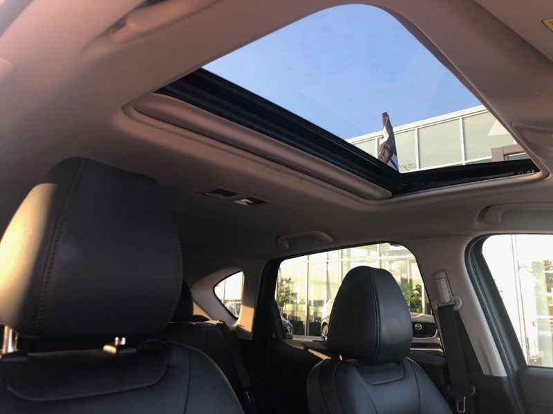 2022 Mazda CX-5 GS AWD | Comfort Package & Navigation