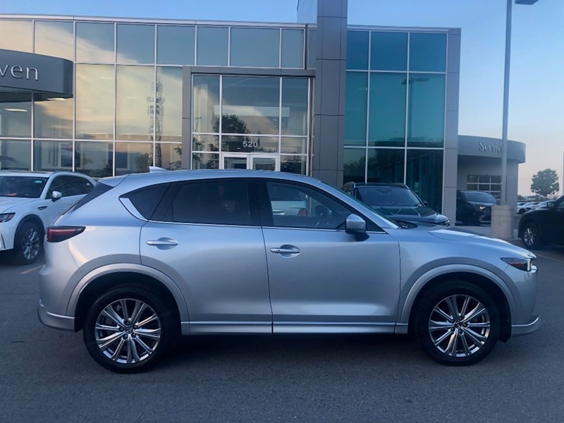 2022 Mazda CX-5 Signature AWD