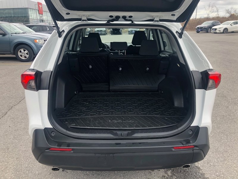 2023 Toyota RAV4 LE AWD