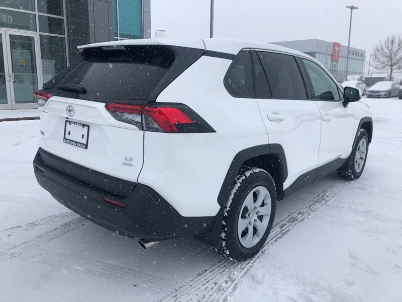 2023 Toyota RAV4 LE AWD