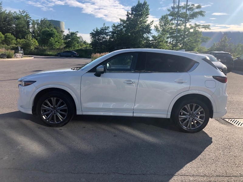 2024 Mazda CX-5 Signature AWD | 2 Sets of Wheels Included!