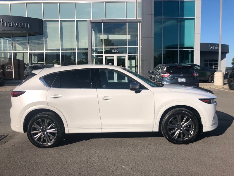 2024 Mazda CX-5 Signature AWD | 2 Sets of Wheels Included!