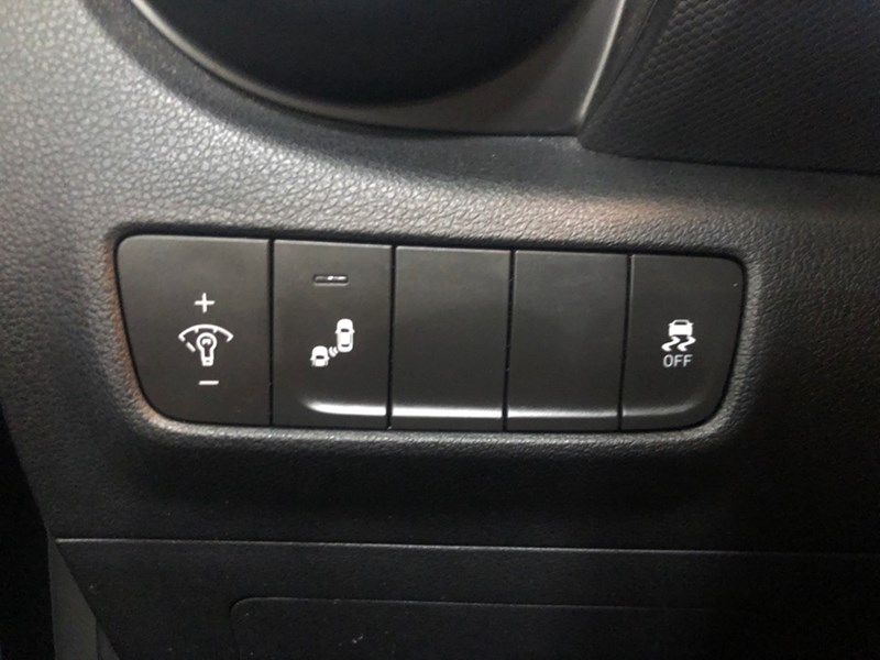 2019 Hyundai Kona 2.0L Preferred FWD w/Two-Tone Roof