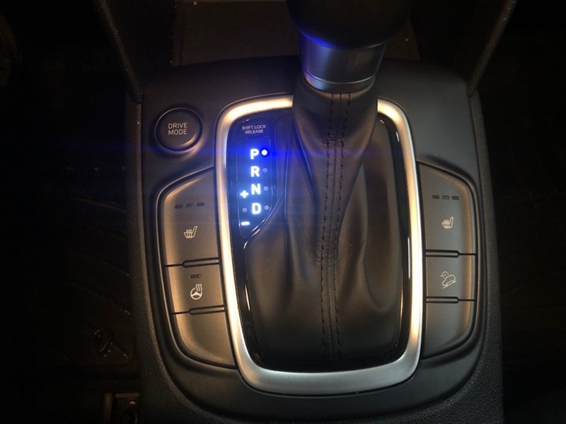 2019 Hyundai Kona 2.0L Preferred FWD w/Two-Tone Roof