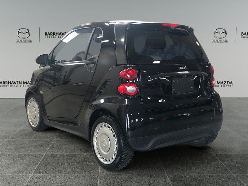 2015 smart fortwo 2dr Cpe Pure | 2 Sets of Tires Included!
