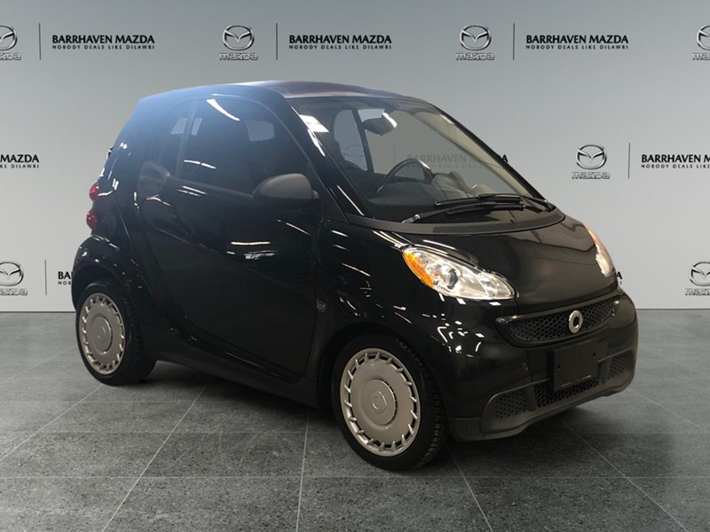 2015 smart fortwo 2dr Cpe Pure | 2 Sets of Tires Included!