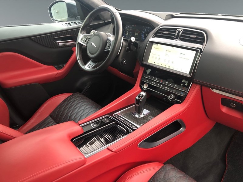 2020 Jaguar F-PACE SVR AWD | 2 Sets of Wheels Incl!