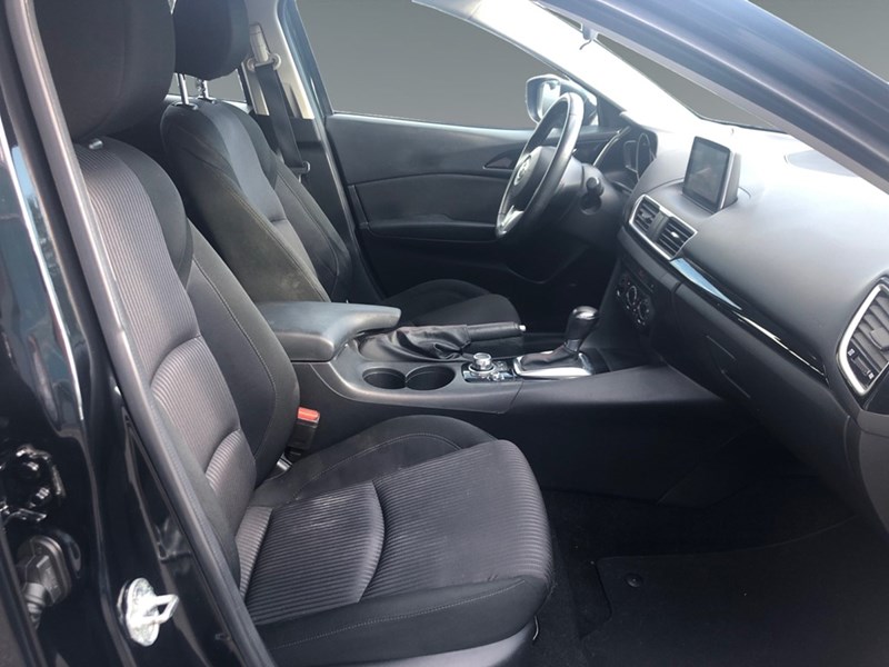 2015  Mazda3 Sport 4dr HB Sport Auto GS