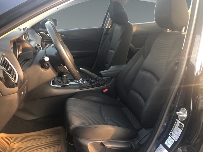2014  Mazda3 4dr Sdn Man GS-SKY