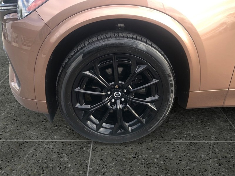 2025 Mazda CX-70 MHEV GT-P AWD | 2 Sets of Wheels Included!
