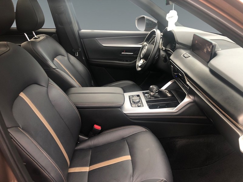 2025 Mazda CX-70 MHEV GT-P AWD | 2 Sets of Wheels Included!