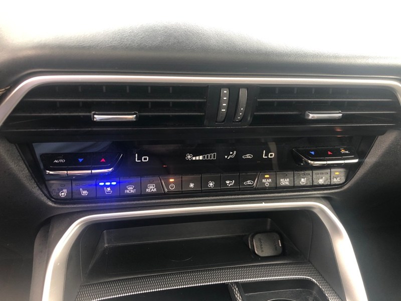 2025 Mazda CX-70 MHEV GT-P AWD | 2 Sets of Wheels Included!