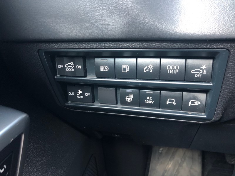 2024 Toyota Tundra Hybrid 4x4 Crewmax Platinum | 2 Sets of Wheels Incl!