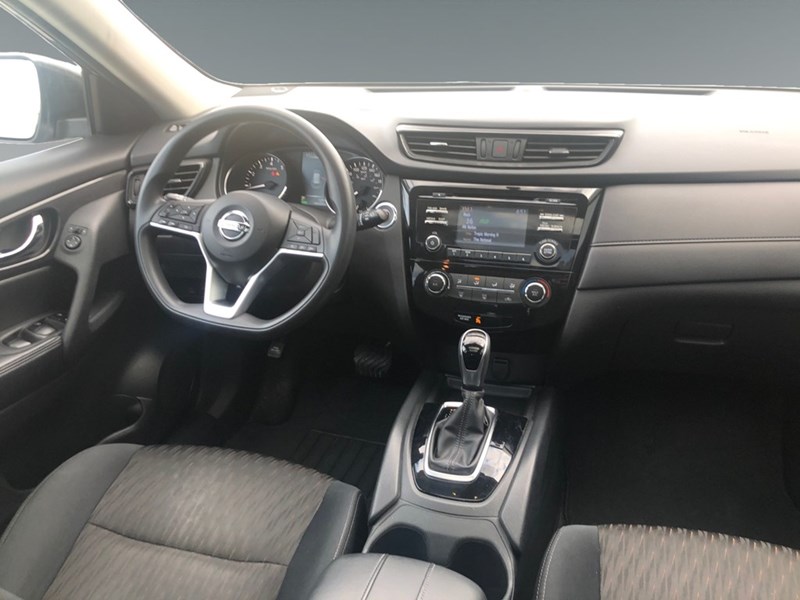 2017 Nissan Rogue AWD 4dr SV