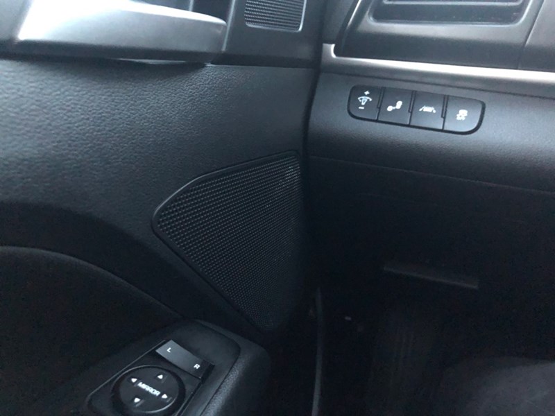 2020 Hyundai Elantra Preferred w/Sun& Safety Pkg | 2 Sets of Tires Incl