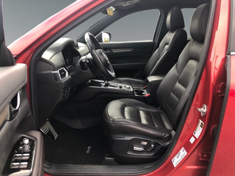 2020 Mazda CX-5 Signature AWD | Leather & Nav